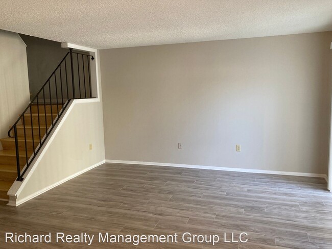 Building Photo - 2 br, 1.5 bath House - 1719 S. Oxalis Avenue