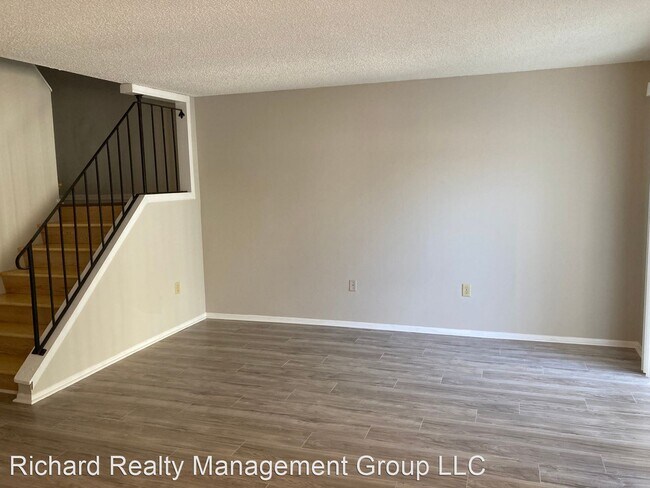 Foto del edificio - 2 br, 1.5 bath House - 1719 S. Oxalis Avenue