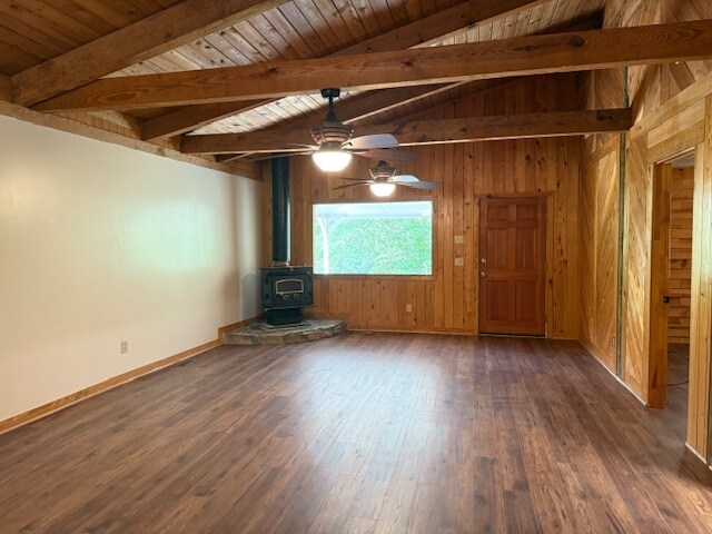 Foto del edificio - 910 Roundtree Rd