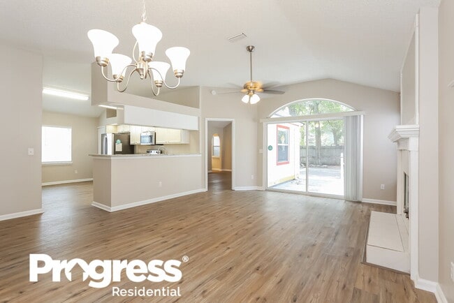 Building Photo - 1156 Radis Pl