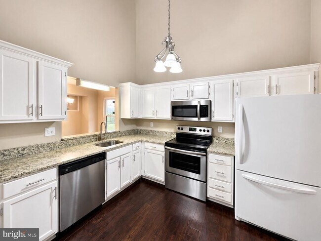 Foto del edificio - 6450 Sewells Orchard Dr