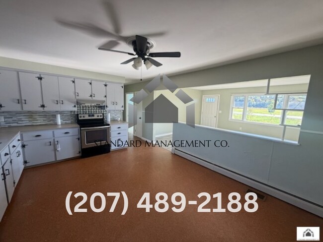 Foto del edificio - Three Bedroom Single Family House for Rent...