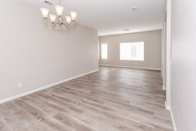 Building Photo - 3413 Adventure Ct