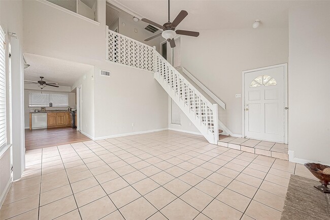 Building Photo - 7415 Colima Dr