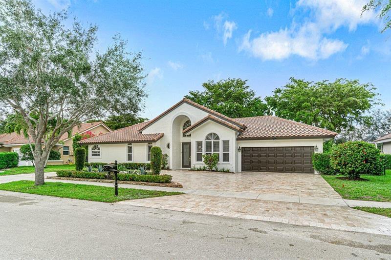 Primary Photo - 2625 NW 29th Dr