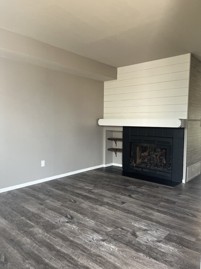 Main Level Living Room - 5350 Solar Ridge Dr