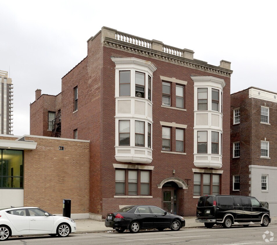 Foto principal - 615 N Pennsylvania St