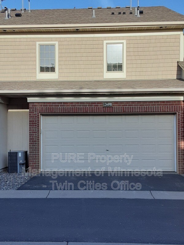 Primary Photo - 12449 Flanders Ct NE