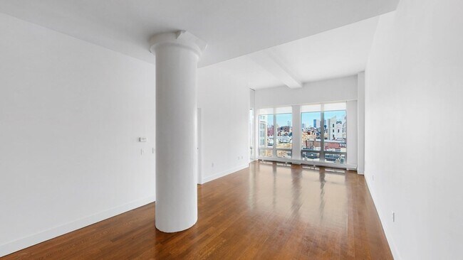 Building Photo - 361 Newbury St