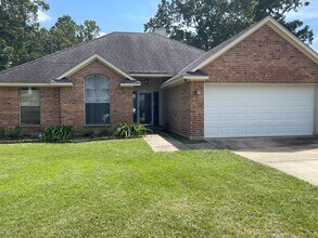 Building Photo - 3650 Lakeside Dr