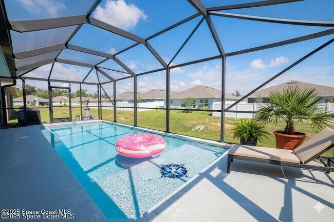 Foto del edificio - 814 Moment St