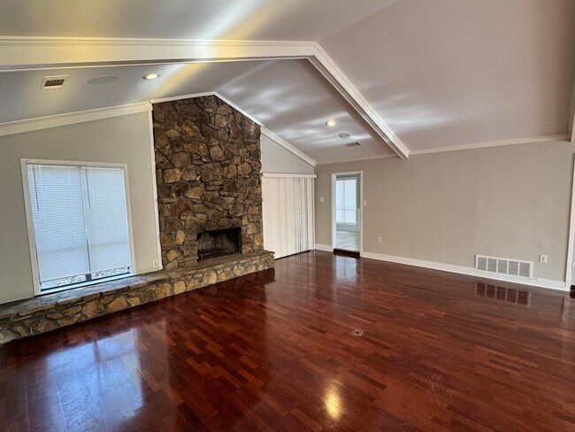 Foto del edificio - 2302 Hawksmoor Pl