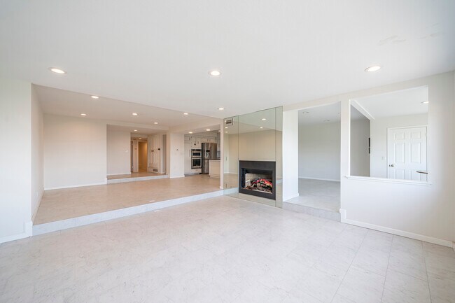 Sala de estar - 2209 W 25th St