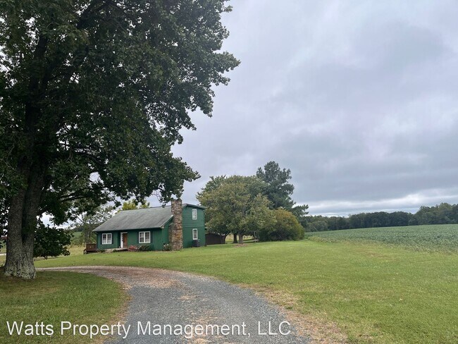 Building Photo - 3 br, 2 bath House - 1715 Spring Mill Road
