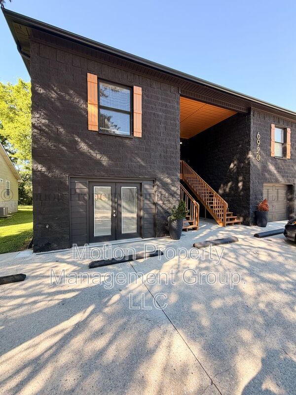 Building Photo - 6920 Northside Dr