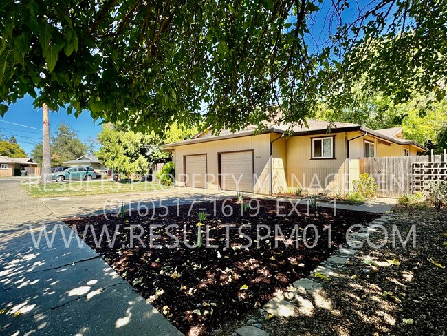 Foto del edificio - Spacious and Updated 3-Bedroom Duplex in Fair Oaks – Available Now!