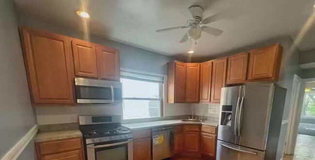 Building Photo - 4155 N Marmora Ave