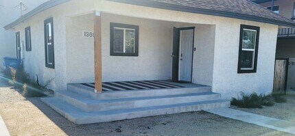 Building Photo - 1309 W Taylor St