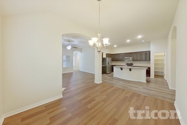 Foto del edificio - 1304 Meridian Dr