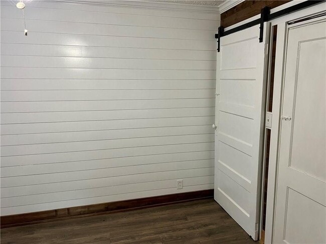 Building Photo - 3521 Clay Rd SW