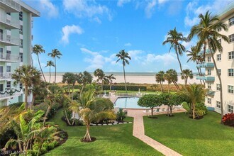 Building Photo - 220 Seaview Ct