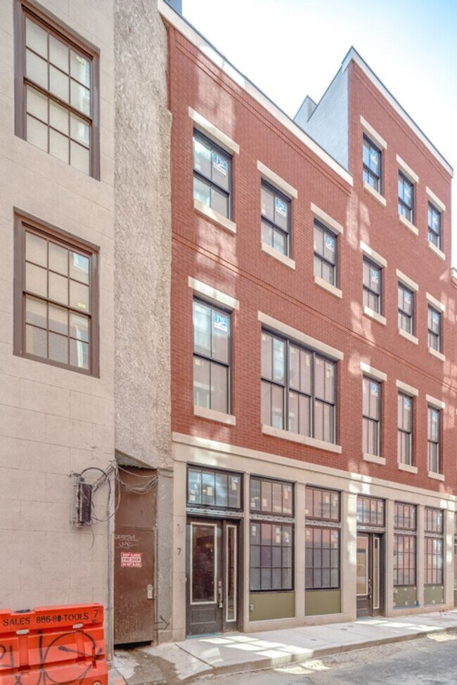 Foto del edificio - Old City Townhome
