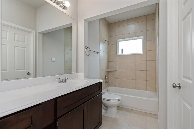 Foto del edificio - 1043 Marcolin St