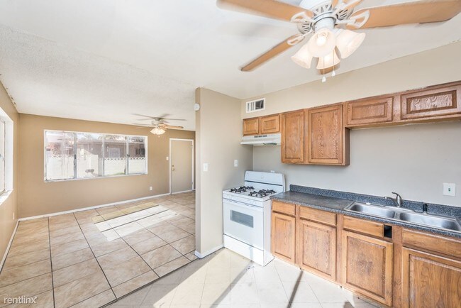 Building Photo - 2 br, 1 bath  - 1302 Rexford Pl