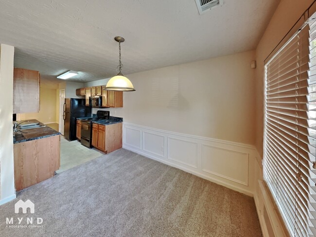 Building Photo - 2886 Vining Ridge Terrace