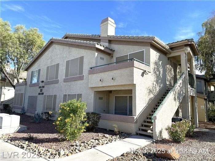 Foto principal - BRIGHT 2ND FLOOR UNIT IN SOUTHEAST GATED C...