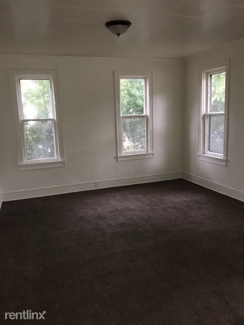 Building Photo - 2 br, 1 bath House - 1044 Kenneth St