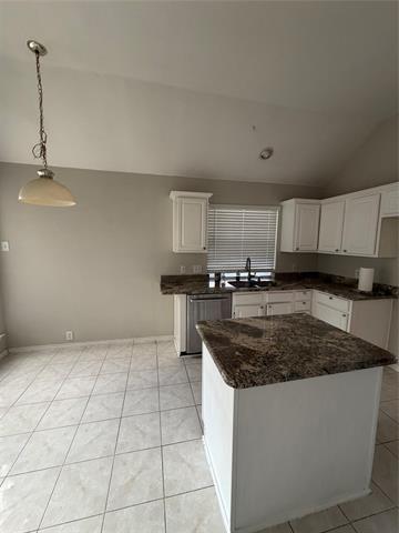 Foto del edificio - 2210 Meredith Ln