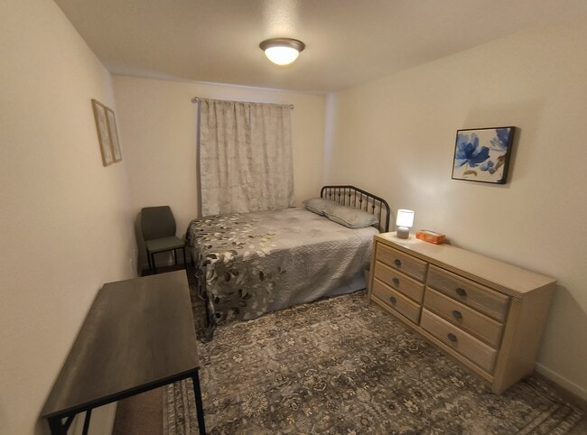 Building Photo - 3518 E Richmond Rd