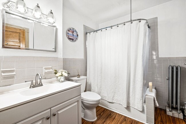 Photo - 33-33 Washington Ave Apartment