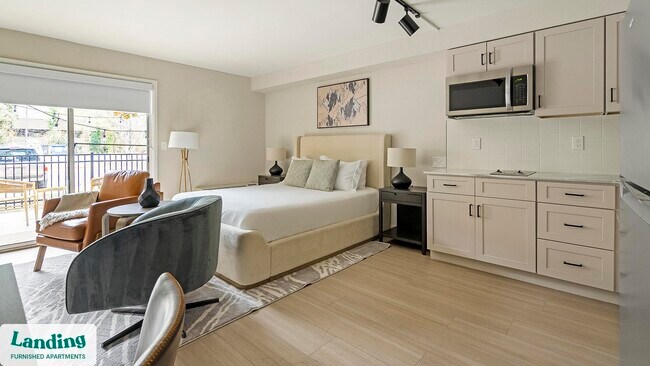 Foto del edificio - 2717 Capital Blvd