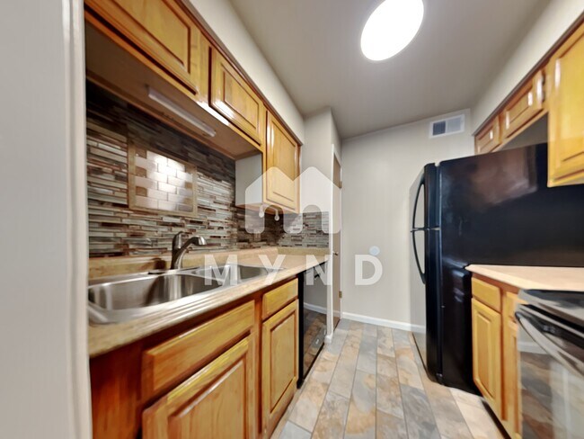 Foto del edificio - 2507 Montrose Blvd Unit 7