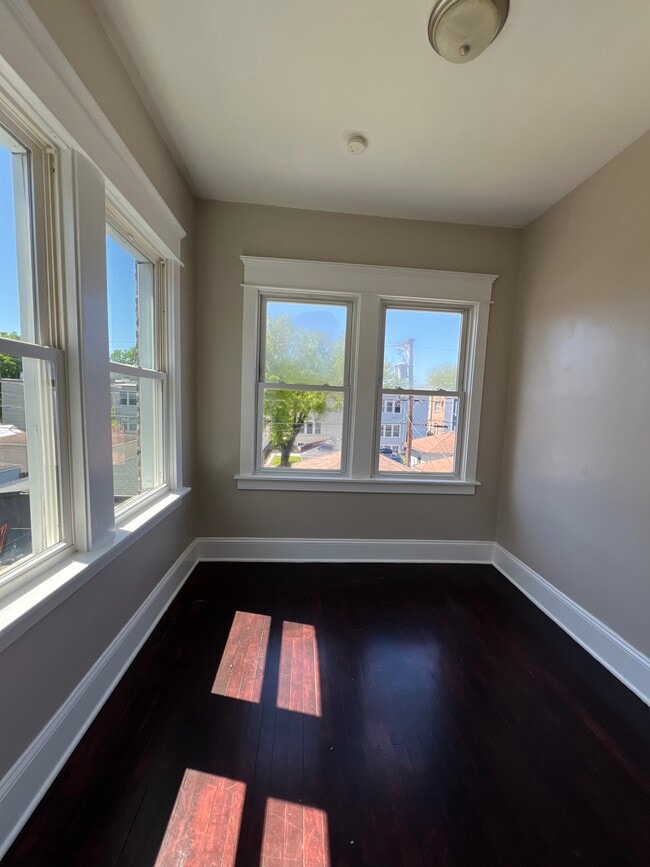 Foto del edificio - 1828 S 58th Ave