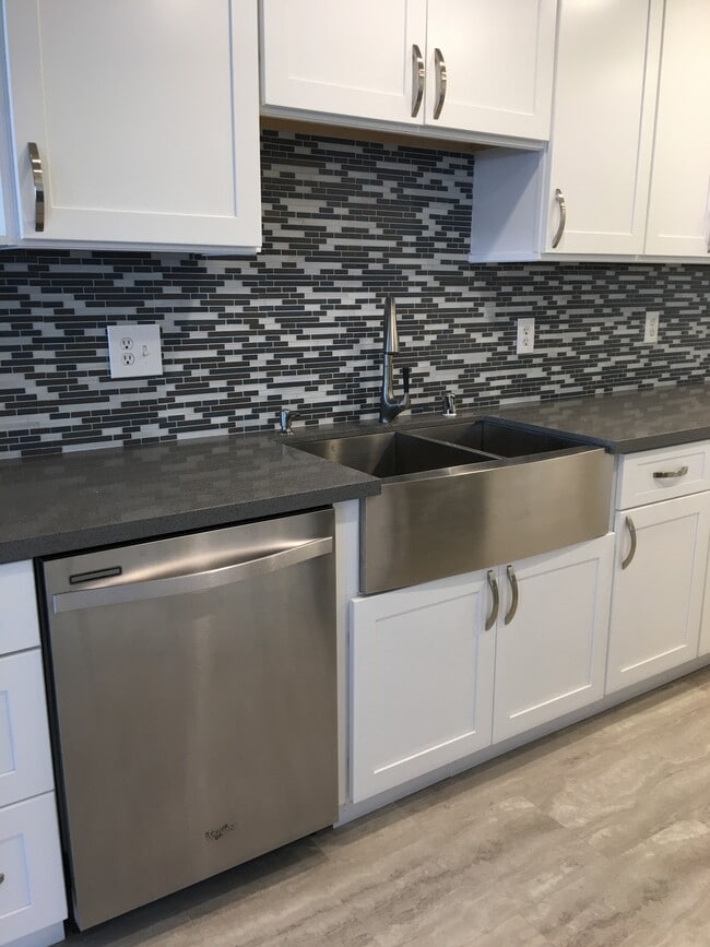 Building Photo - 3812 Ostrom Ave