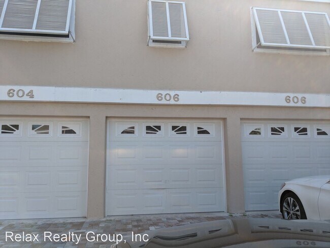 Building Photo - 2 br, 3 bath House - 604 Beach Road