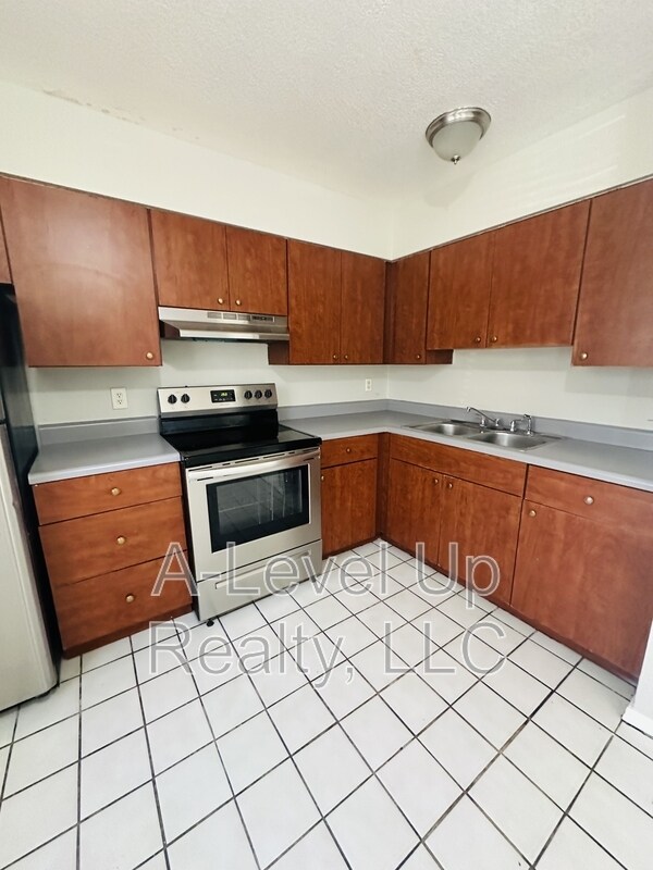 Foto del edificio - 1503 N Riverview Blvd