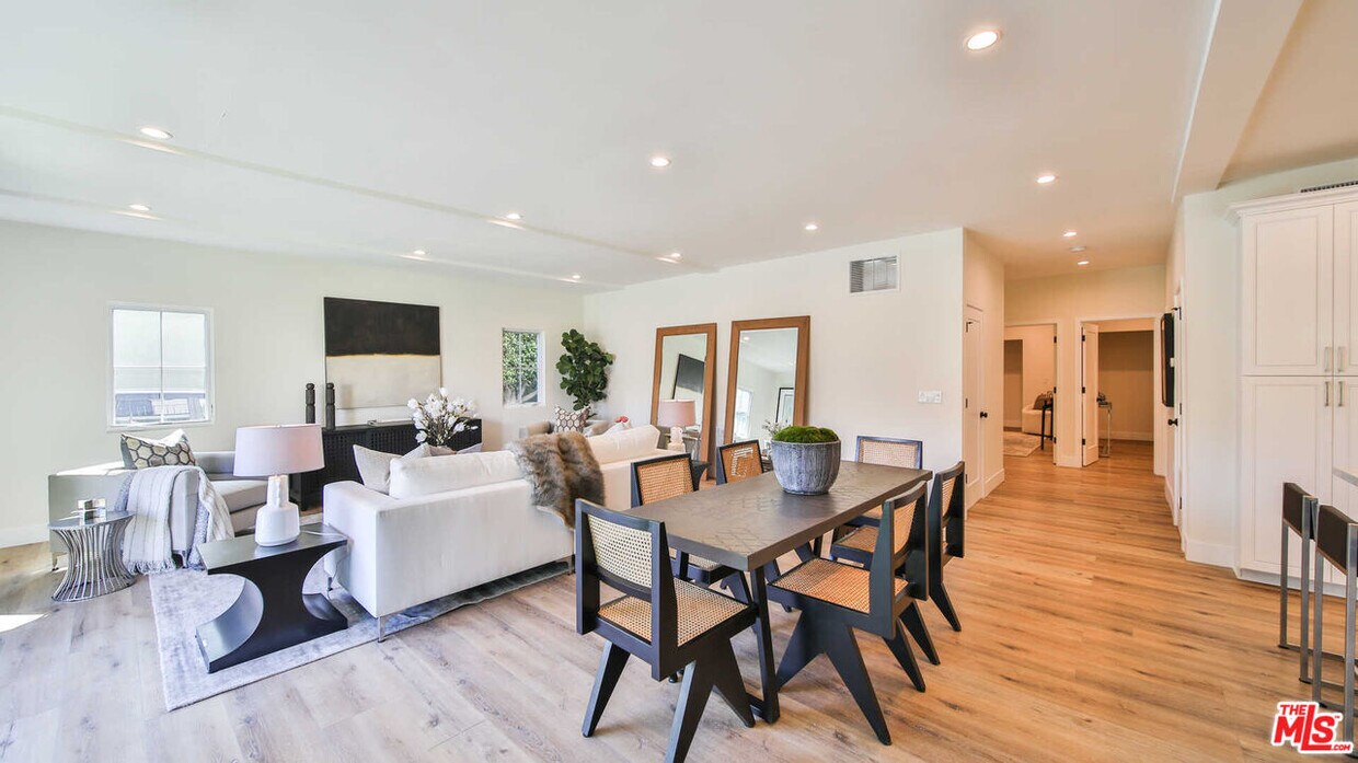 845 N Alfred St, West Hollywood, CA 90069 Room for Rent in West