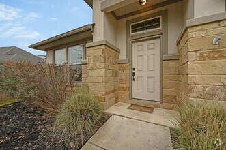 Building Photo - 2213 Montesol Ln