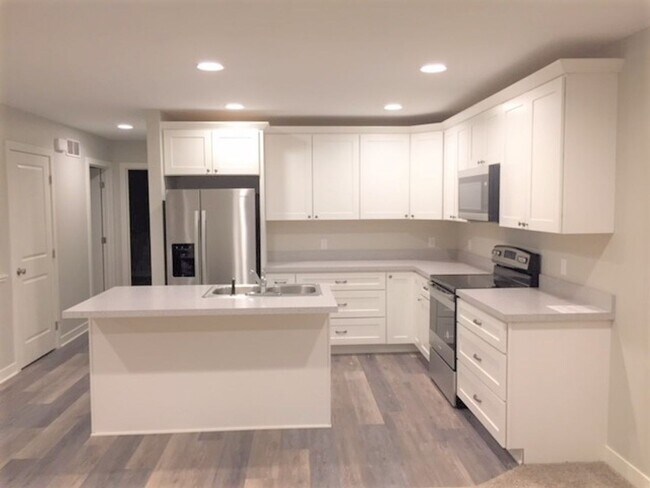Foto del edificio - Spacious 2 Bed/2 Bath Condo in Prime Location