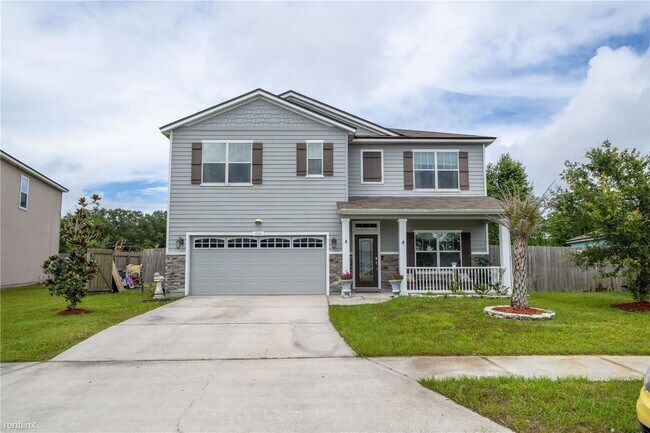 Building Photo - 5 br, 3 bath House - 126 R Green Palm Court