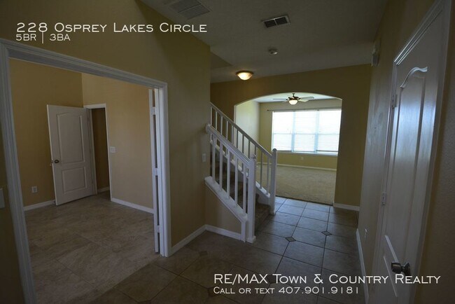 Building Photo - Osprey Lake Water Front Estate