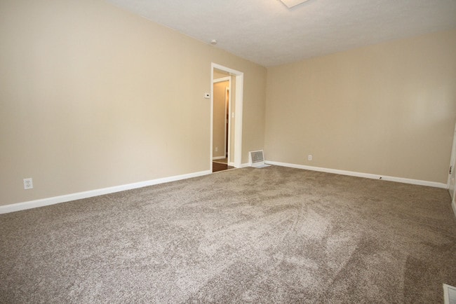 Building Photo - 109 Sunset Dr