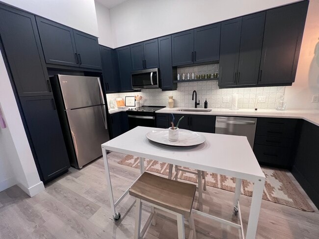 Foto del edificio - 89 NW 32nd St