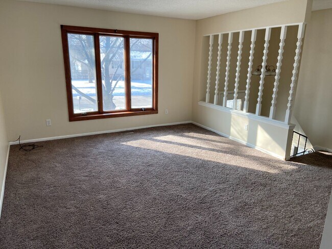 Foto del edificio - 4 Bedroom Home