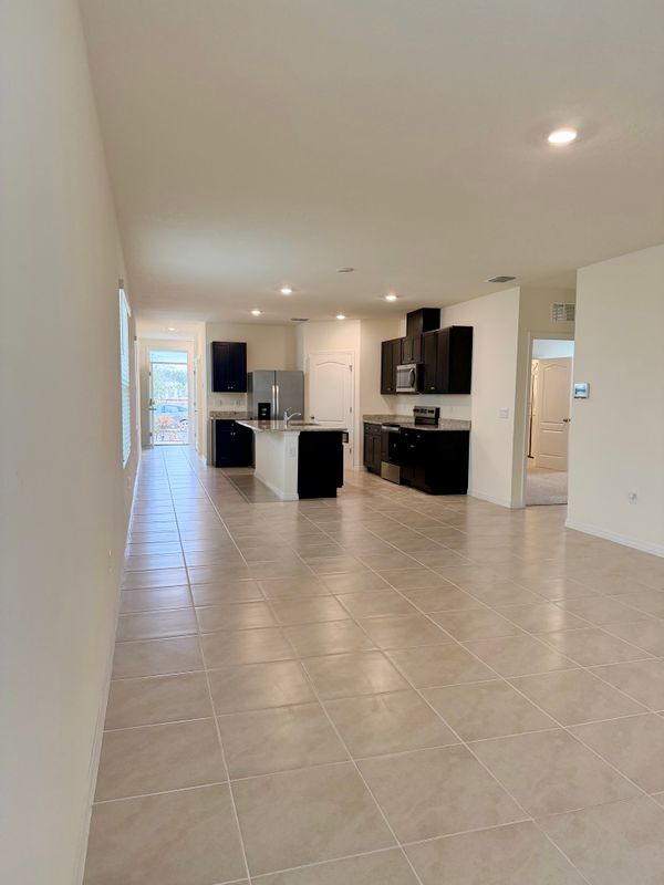 Foto del edificio - 824 Horsetail Dr