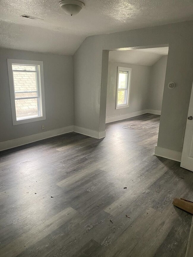 Building Photo - 3119 W 68th St
